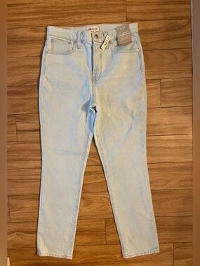 NWT Madewell Light Wash Vintage Straight Jeans